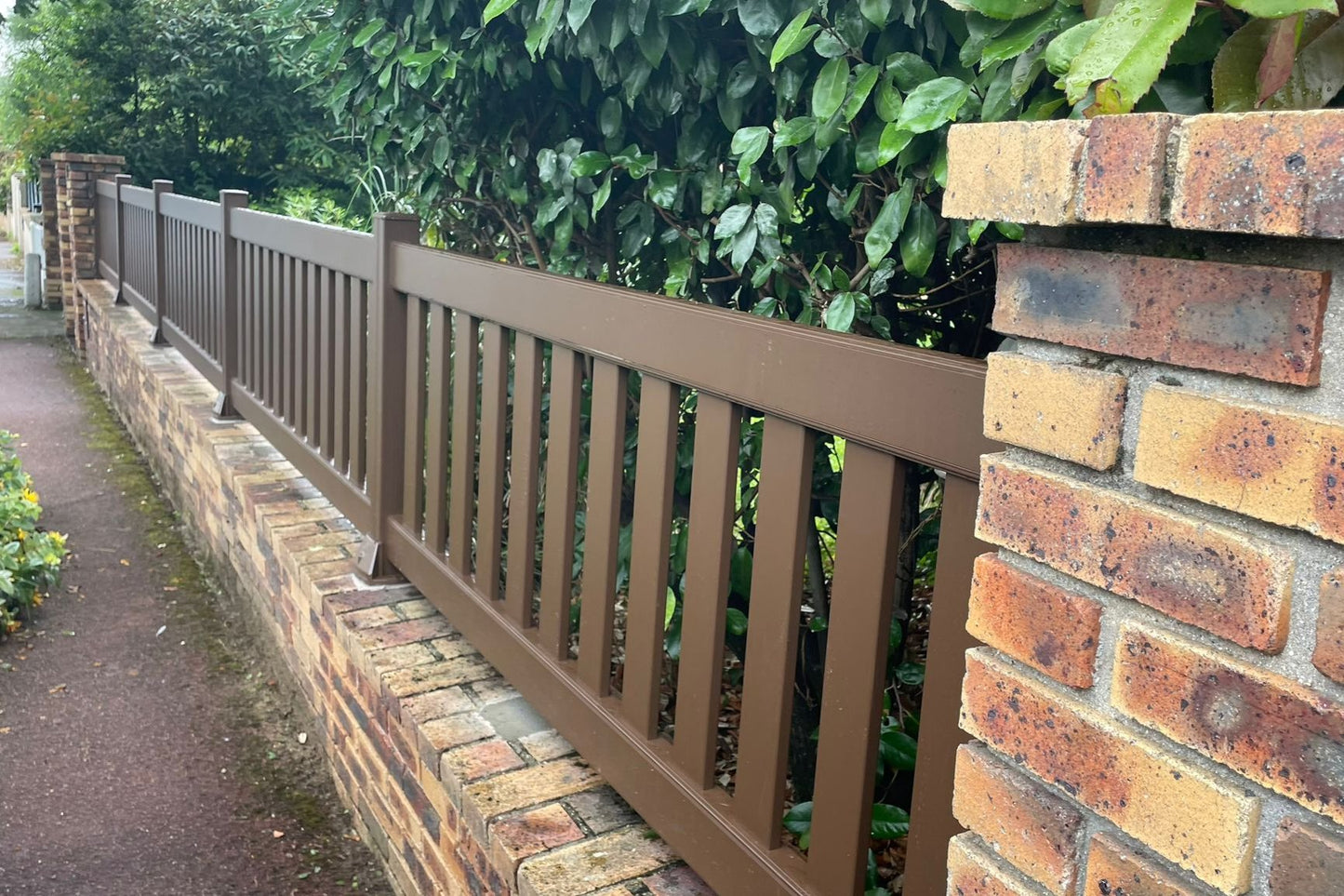 PORTAIL CLÔTURÉ EN ALUMINIUM À SUCY-EN-BRIE