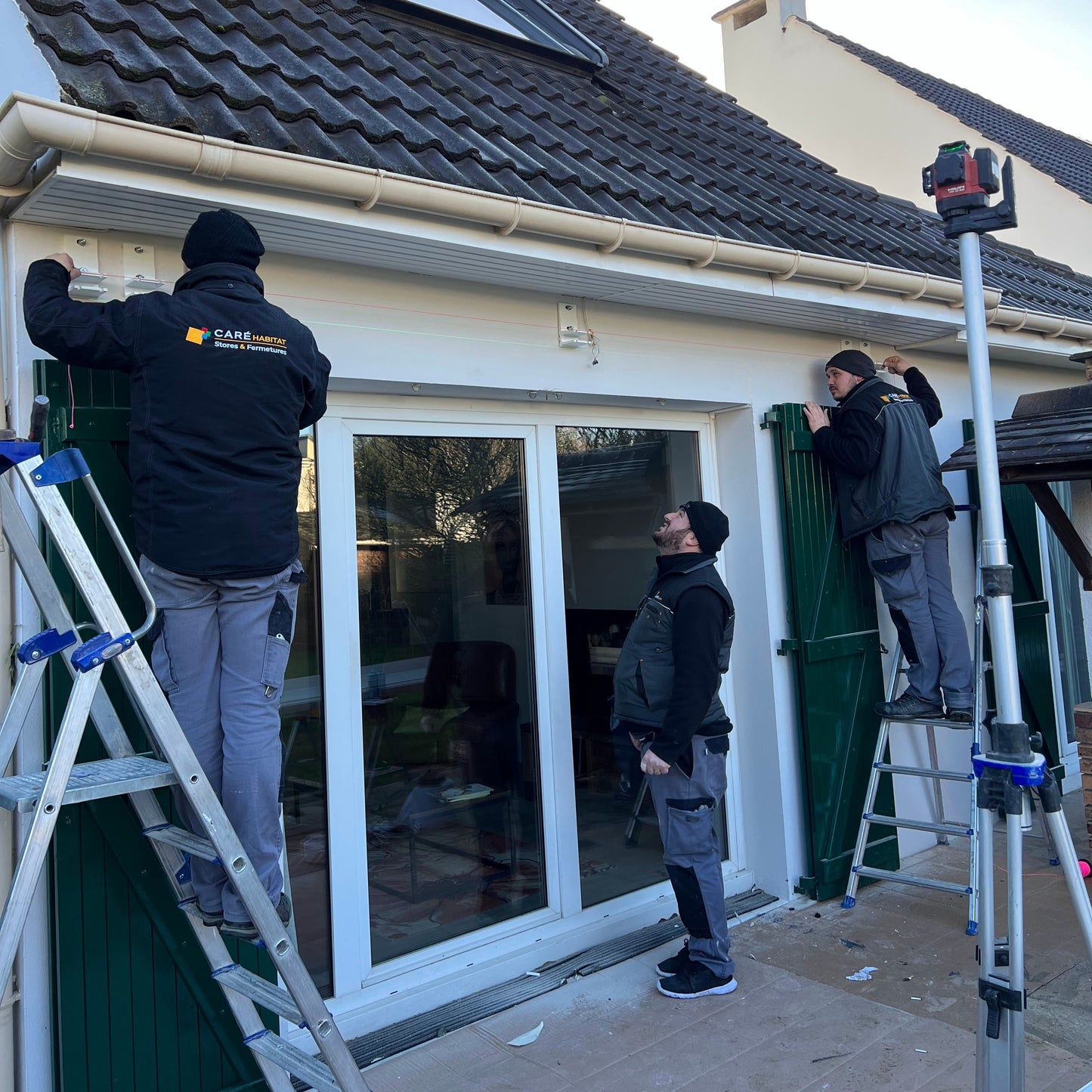 INSTALLATION STORE COFFRE - SUCY EN BRIE (94)