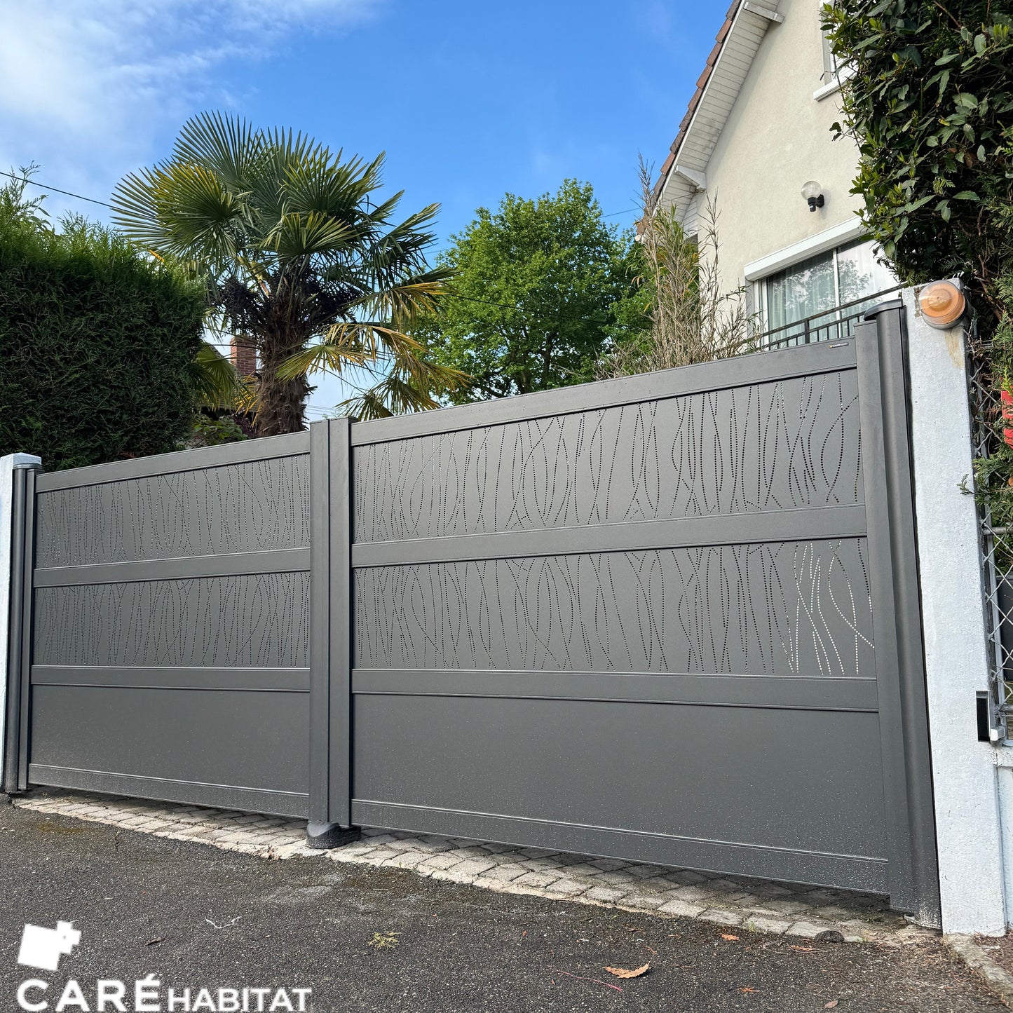 REMPLACEMENT PORTAIL ALUMINIUM SUR MESURE AVEC MOTORISATION - SUCY EN BRIE (94)