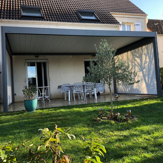 POSE D'UNE  PERGOLA BIOCLIMATIQUE BRUSTOR B150 A SAINT GERMAIN LES CORBEIL -91