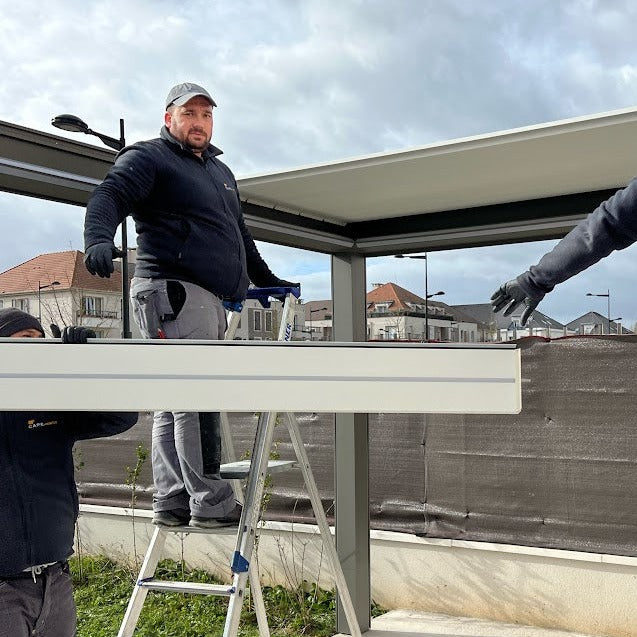 MISE EN OEUVRE PERGOLA AVEC LEDS - SAINT PIERRE DU PERRAY - 91