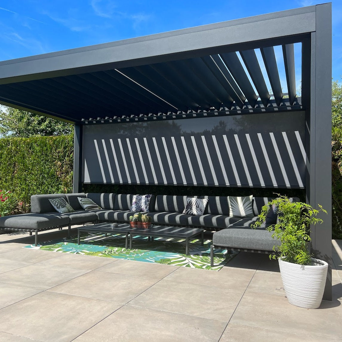 REALISATION PERGOLA BIOCLIMATIQUE AVEC MOTORISATION - MONTGERON - 91