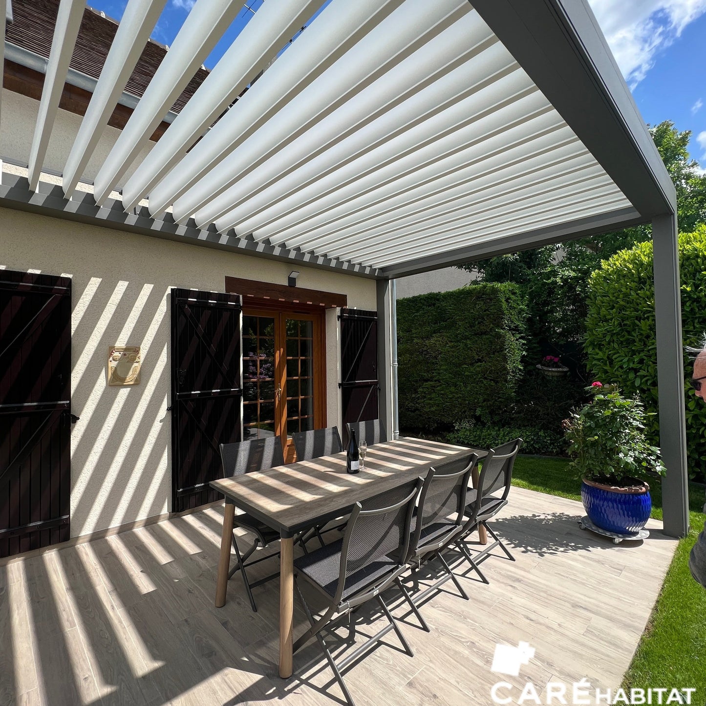 POSE PERGOLA BIOCLIMATIQUE MENNECY (91)