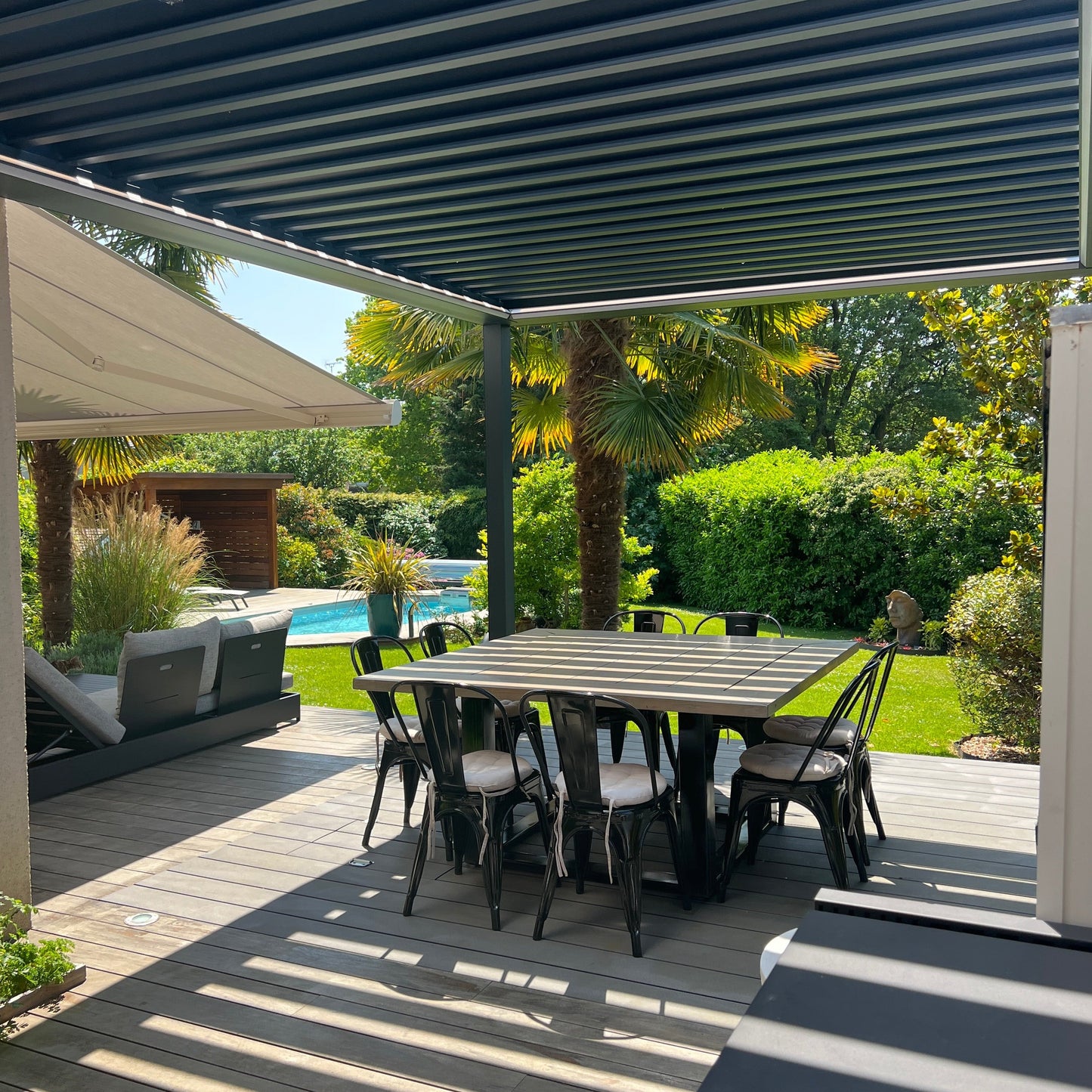 MISE EN ŒUVRE PERGOLA B200 XL - SOISY SUR SEINE