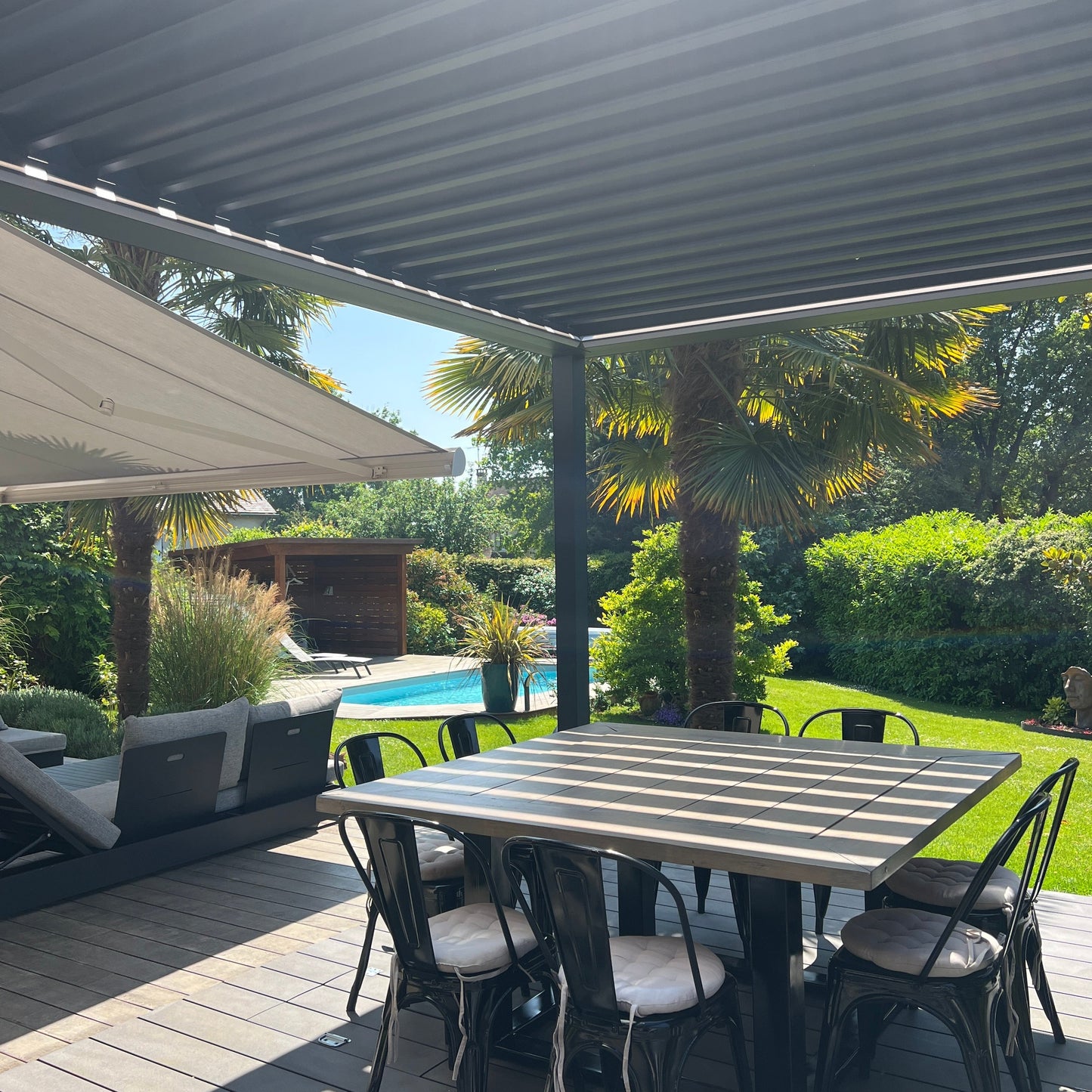 MISE EN ŒUVRE PERGOLA B200 XL - SOISY SUR SEINE