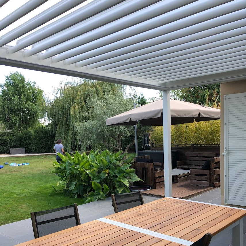 MAGNIFIQUE PERGOLA BIOCLIMATIQUE RÉTRACTABLE B600 AVEC LED - BONDOUFLE - 91