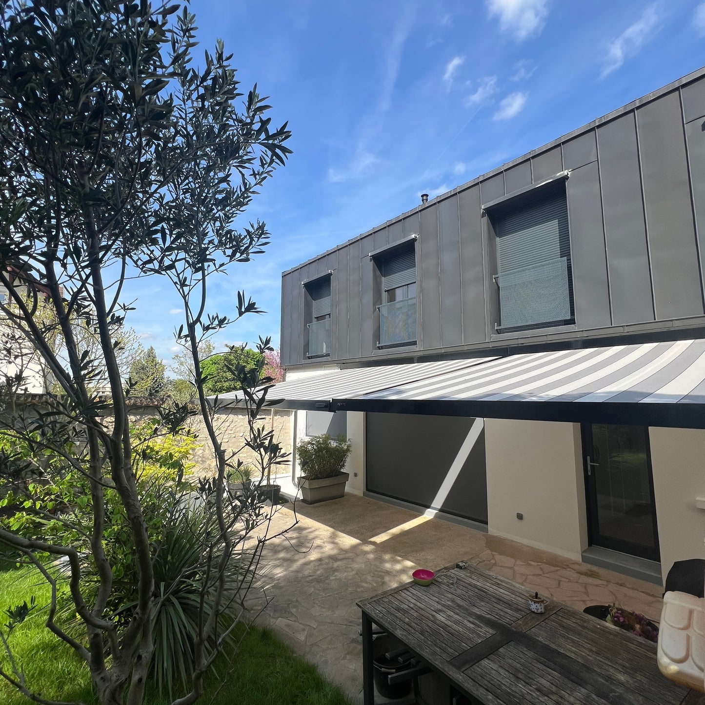 Store-Pergola-Bioclimatique-Hardtop-Hardtop plus-Store Coffre- Medio-Ultimo- Saint-Fargeau-Ponthierry – Mennecy – Milly le Foret – Chartrettes – Bois le Roi – Melun – Soisy sur Ecole – Le Coudray Montceau – Vulaines sur seine – Thomery - Samois sur seine – Linas – Montlhéry – Arpajon – combes la ville – Yerres- crosnes-Brunoy-Bondoufle-Lisse- Marcoussis – Corbeil-Essonnes-Saintry – Saint-Pierre-Du-Perray -Saint-Germain-Les-Corbeil-Sucy en brie
Store-Pergola-Porte de garage-Volet-Porte-fenêtre-portail - Stor