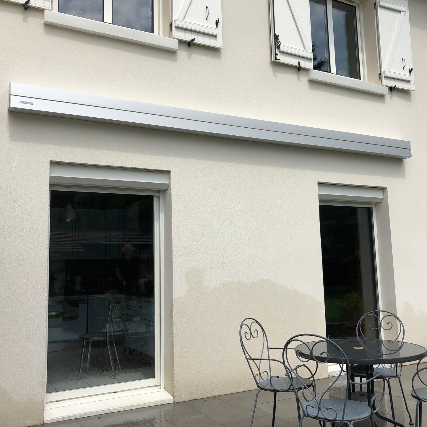 POSE STORE SUR MESURE CHENNEVIERES SUR MARNE (94)