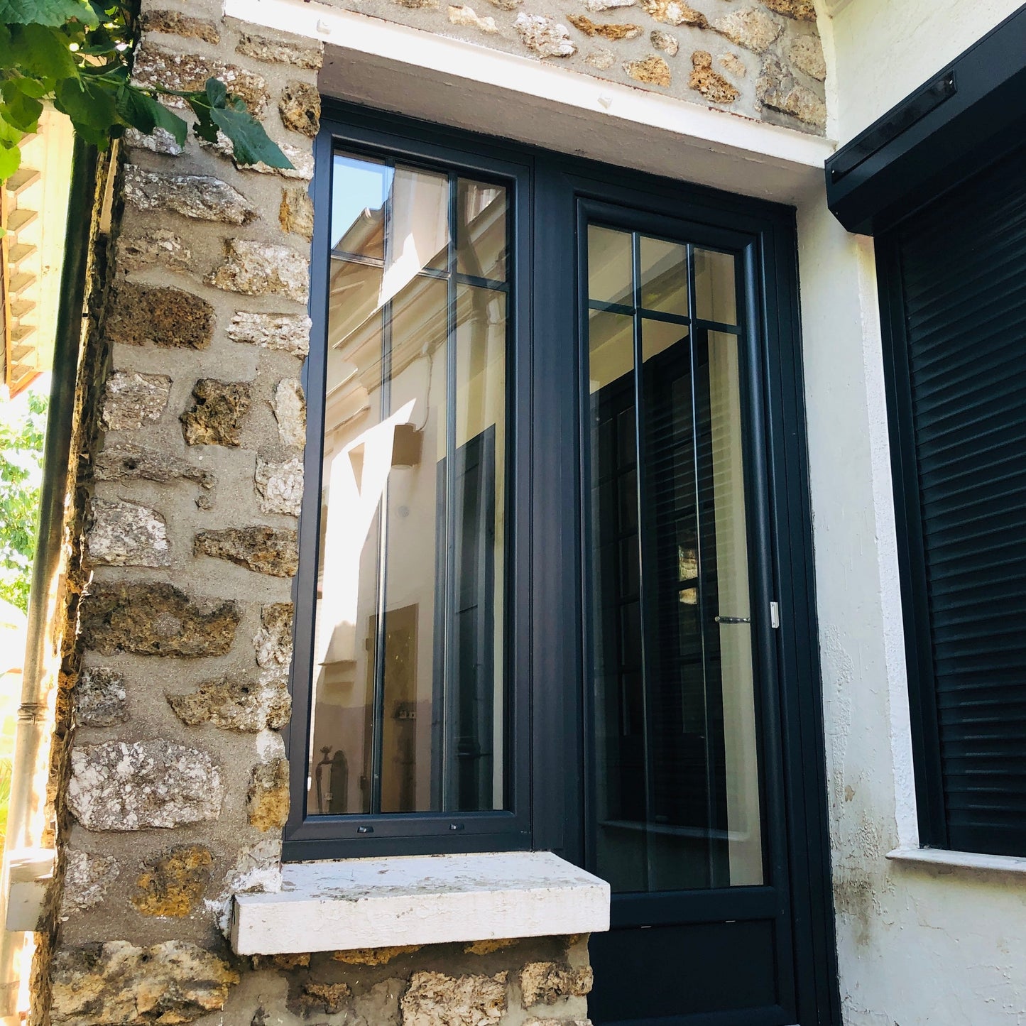 CHANTIER FENETRES PVC - PORTE D'ENTREE BOIS - LA VARENNE SAINT HILAIRE - (94)