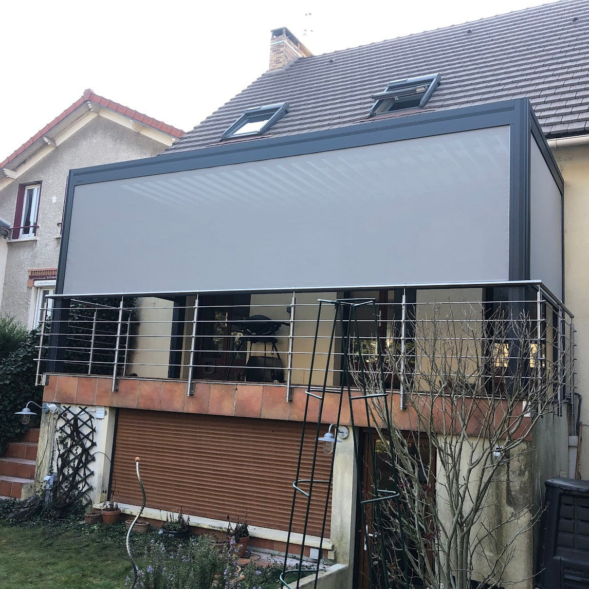 INSTALLATION PERGOLA BIOCLIMATIQUE B200 XL ET ENSEMBLE DE GARDE CORP INOX - NOGENT SUR MARNE - 94