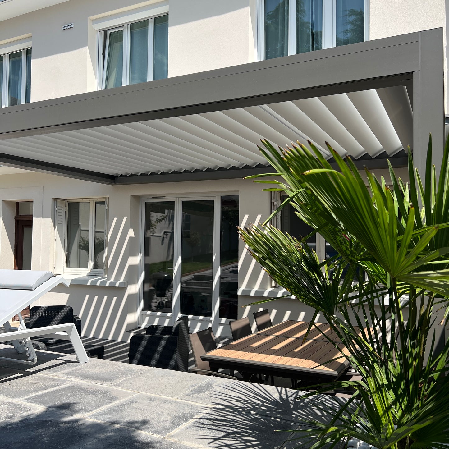 INSTALLATION D’UNE PERGOLA BIOCLIMATIQUE - LIMEIL-BRÉVANNES (94)