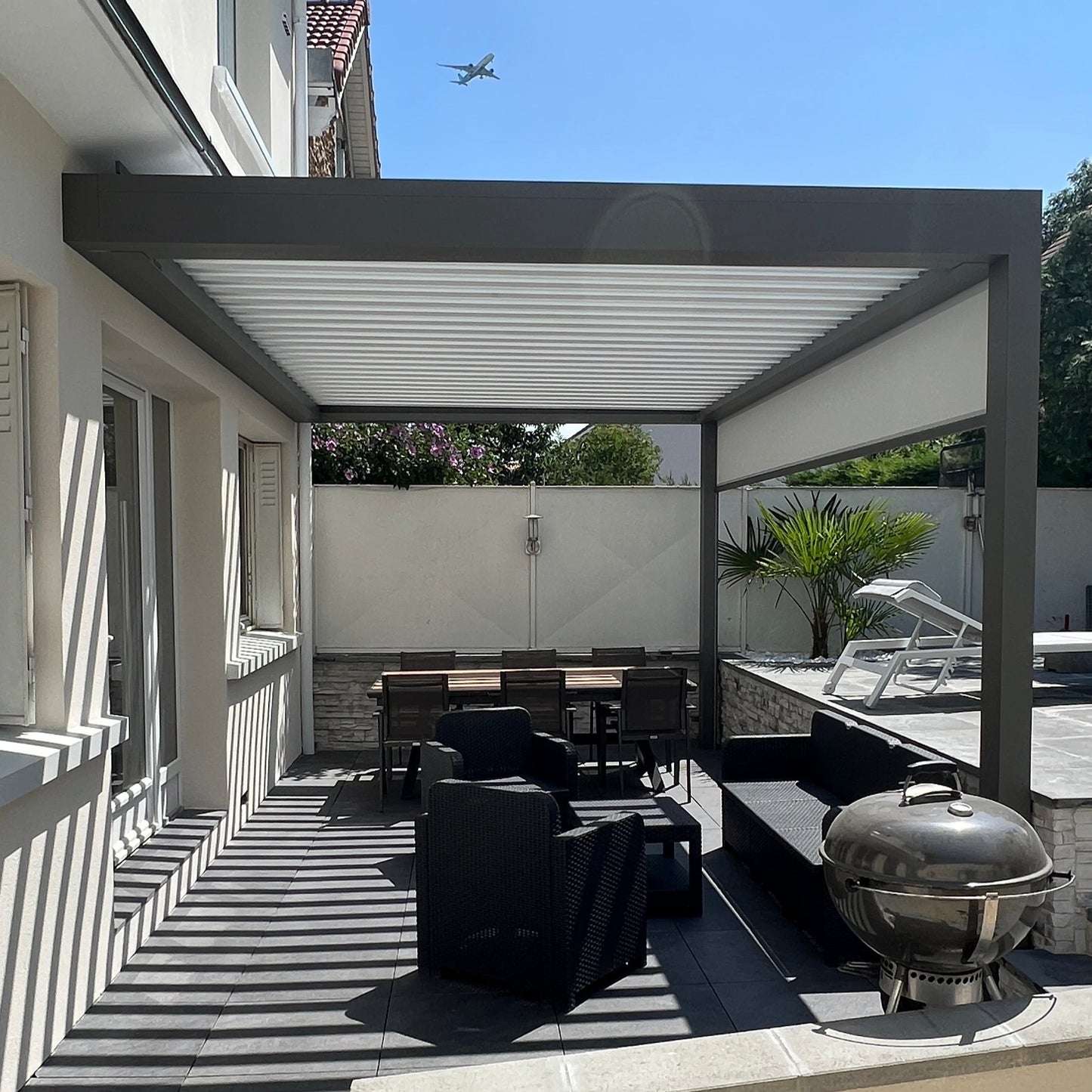 INSTALLATION D’UNE PERGOLA BIOCLIMATIQUE - LIMEIL-BRÉVANNES (94)