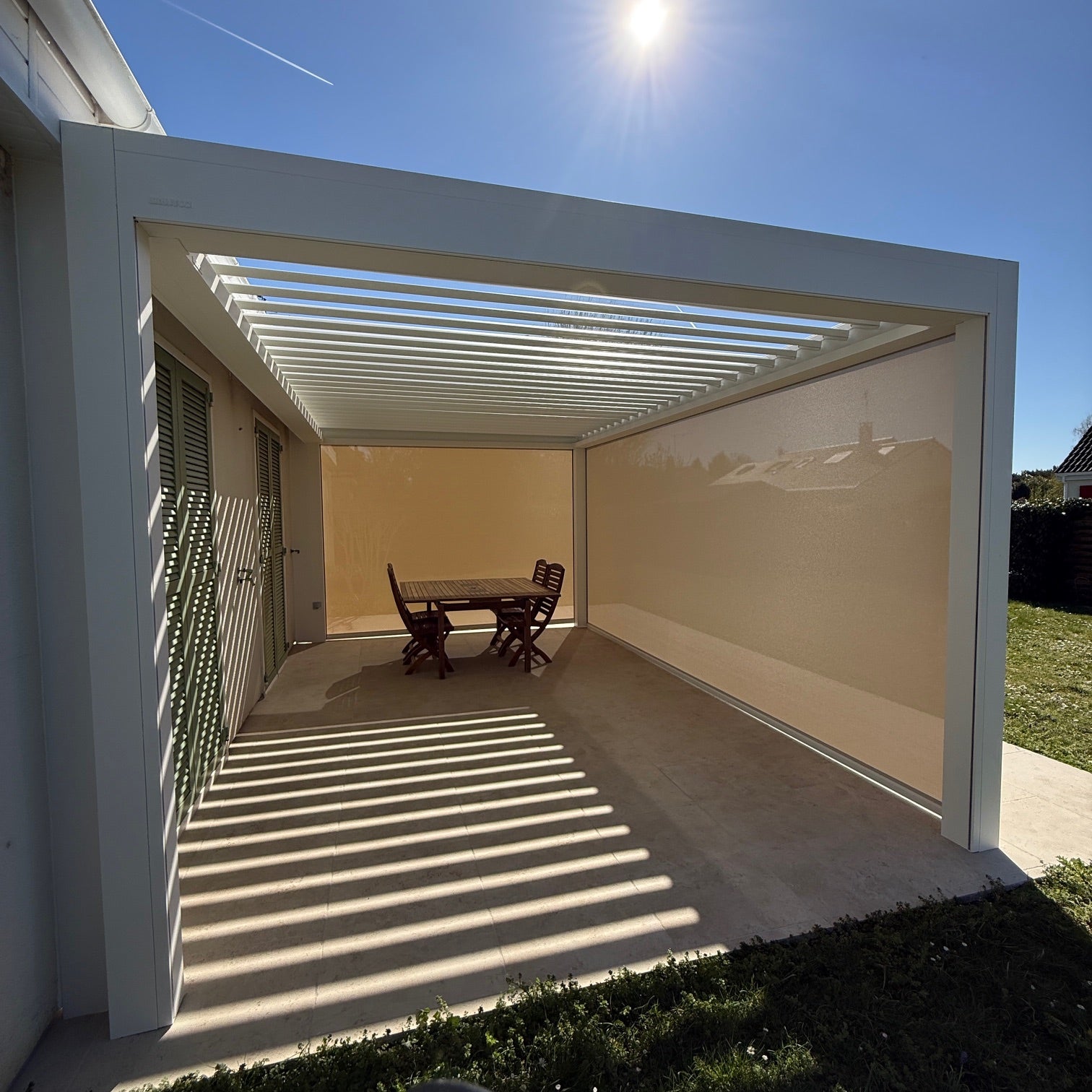 PERGOLA B200 BRUSTOR À MENNECY