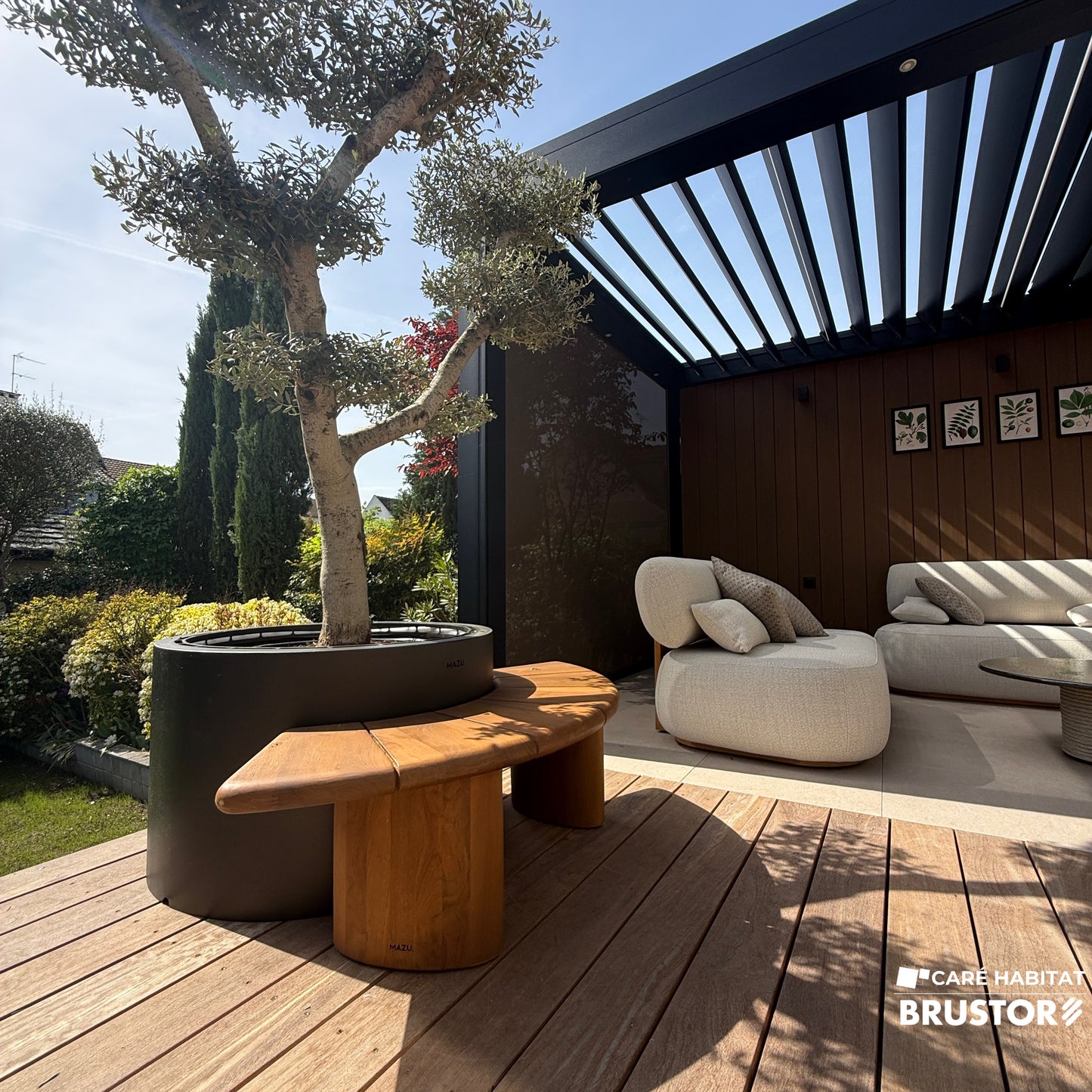PERGOLA BRUSTOR À SAINT-MAUR (94)