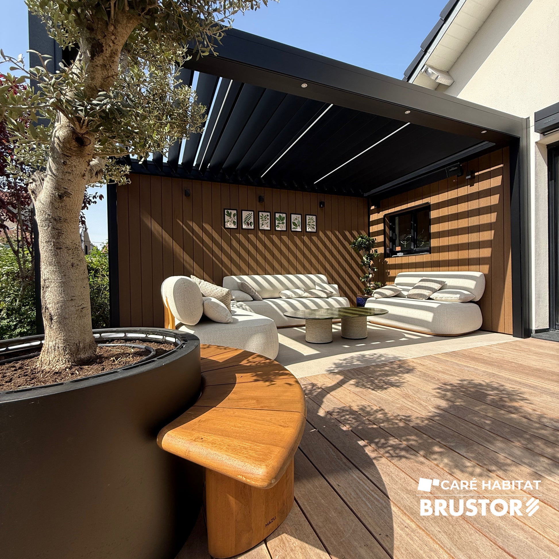 PERGOLA BRUSTOR À SAINT-MAUR (94)