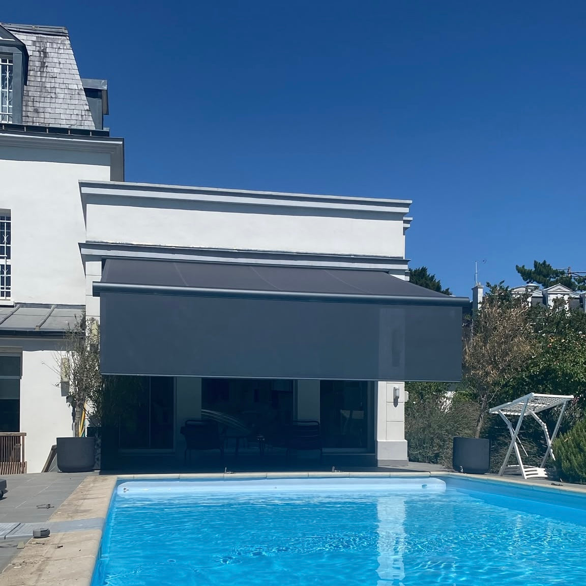 STORE BANNE À SAINT MAUR (94)
