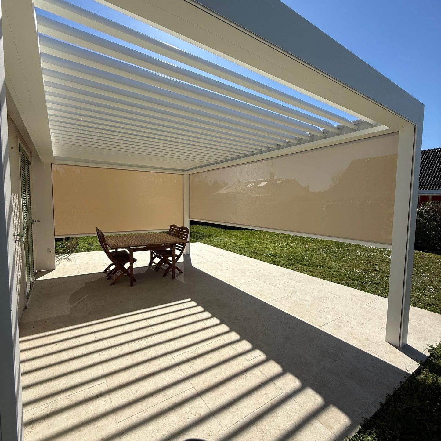 PERGOLA B200 XL BRUSTOR À MENNECY