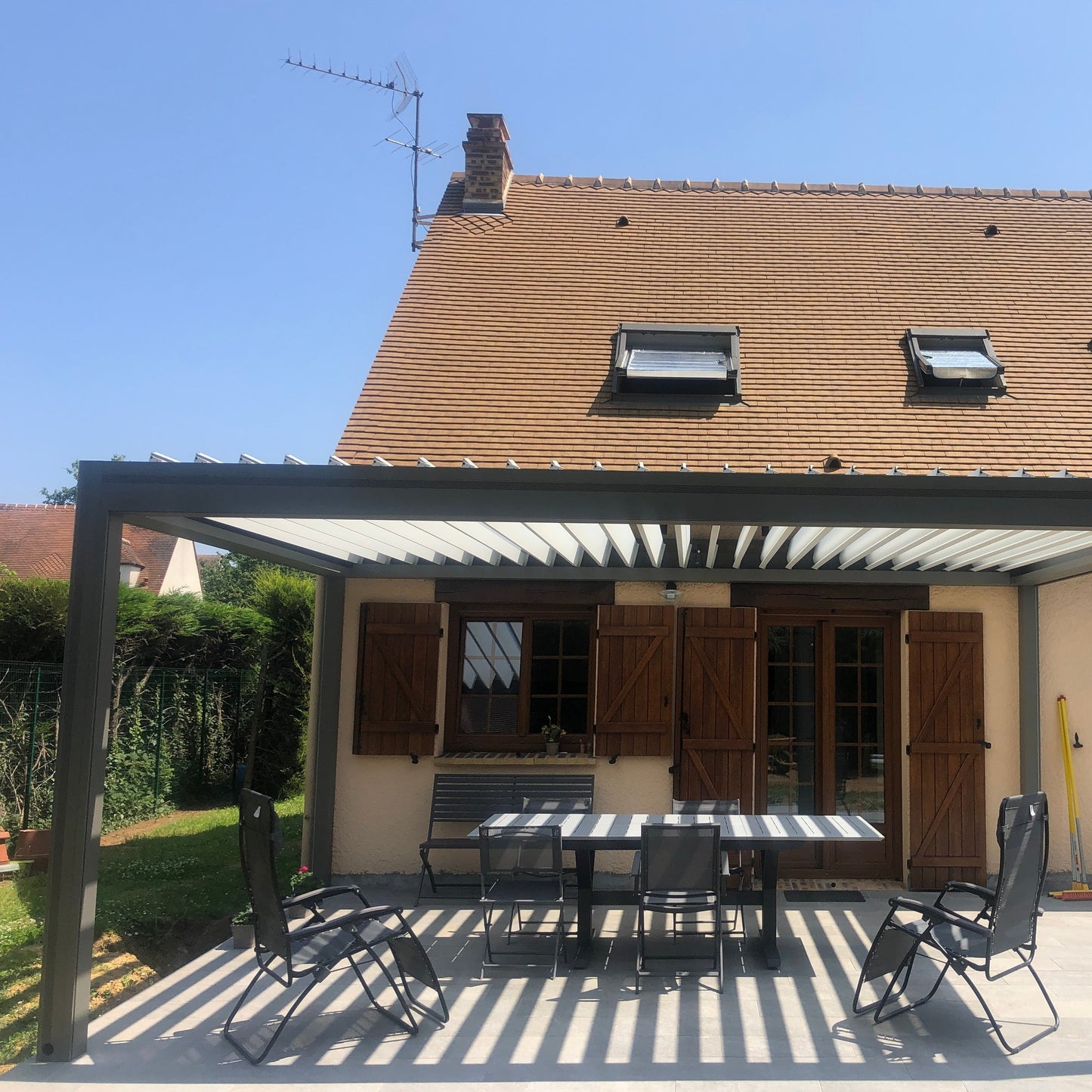 REALISATION PERGOLA (94) PLESSIS TREVISE